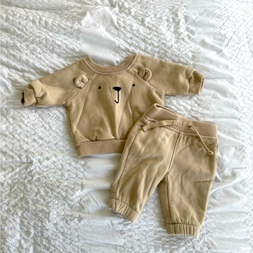 Baby Gap Gender Neutral Adorable Tan Bear Face Beige Set